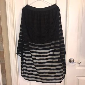 Women’s high low skirt